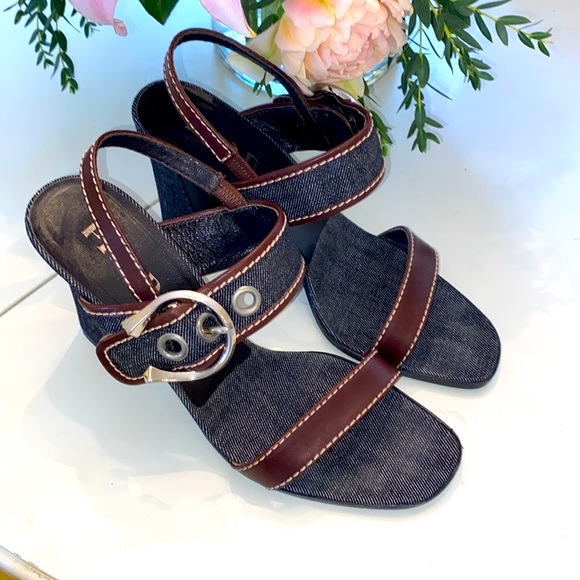 🎩Like new Prada heels perfect condition🎁denim and leather flared heel sandals - Picture 3 of 4